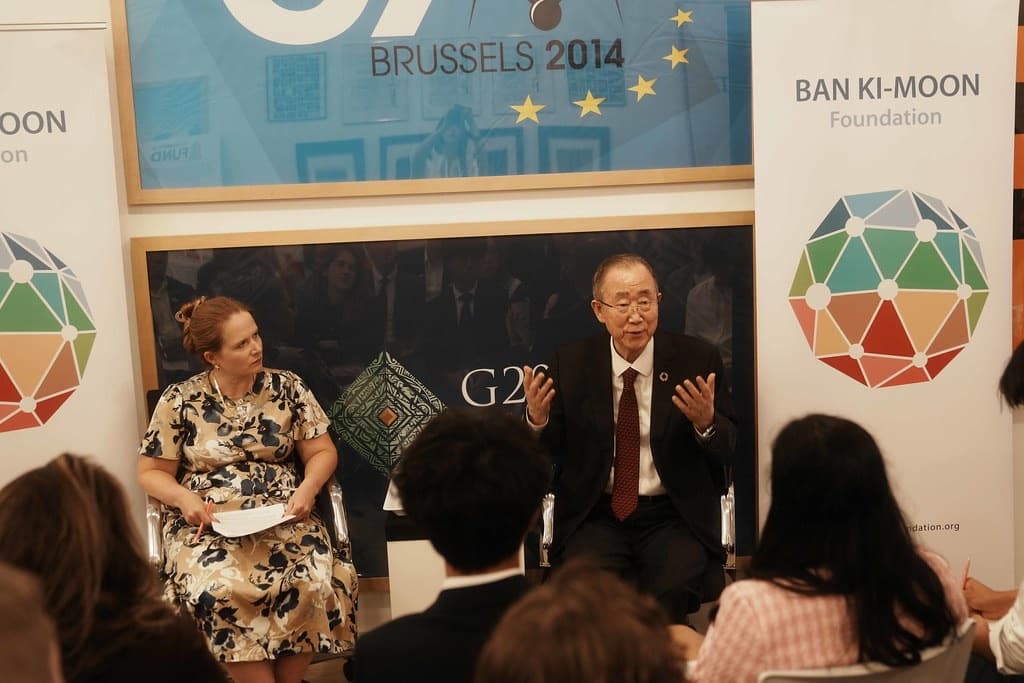 Ban Ki-moon addresses delegates